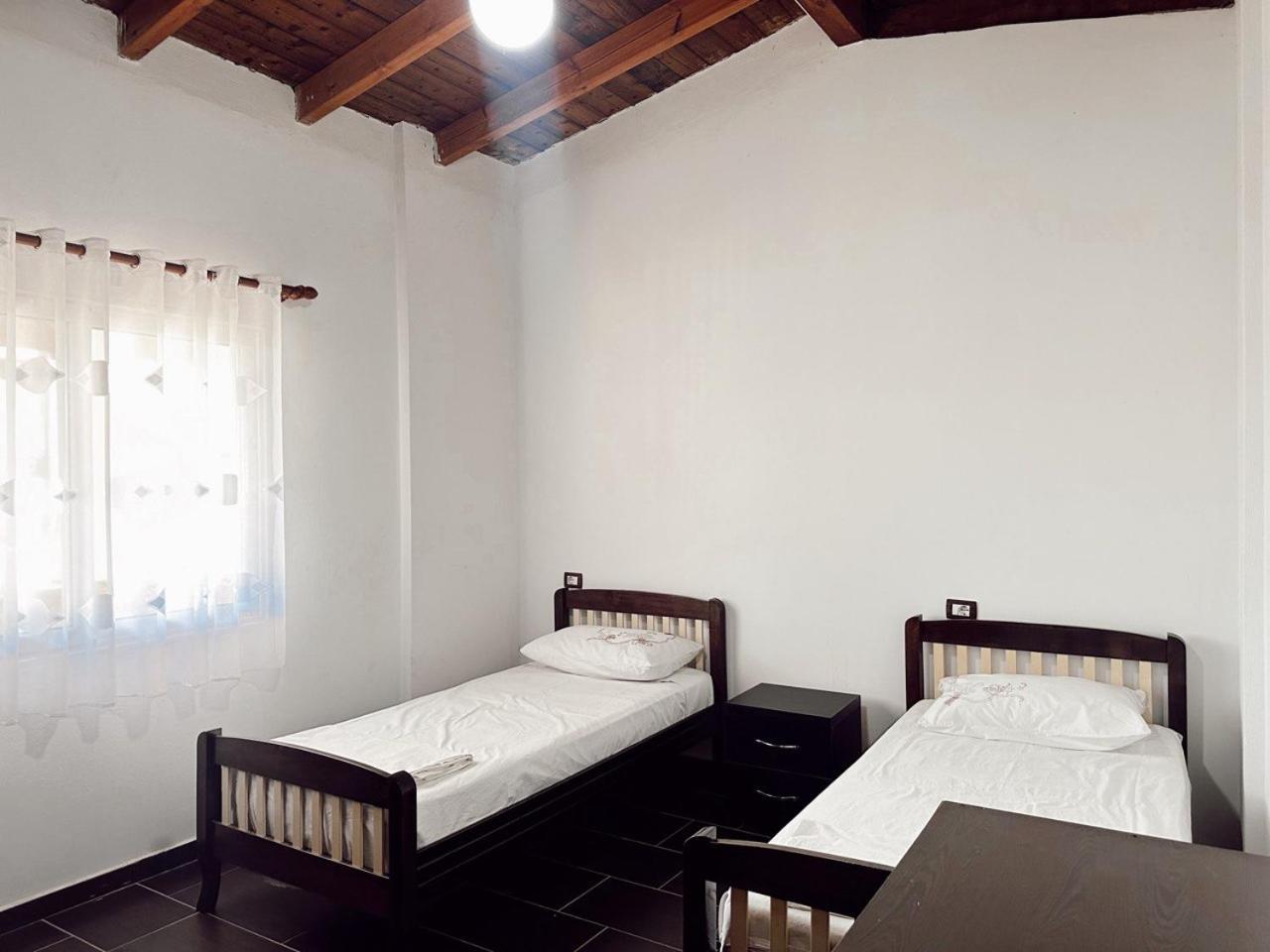 Oa'S Beach Apartment Vlore Exterior photo